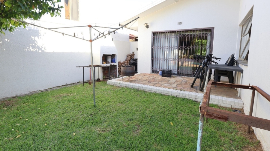 3 Bedroom Property for Sale in Hoog En Droog Western Cape